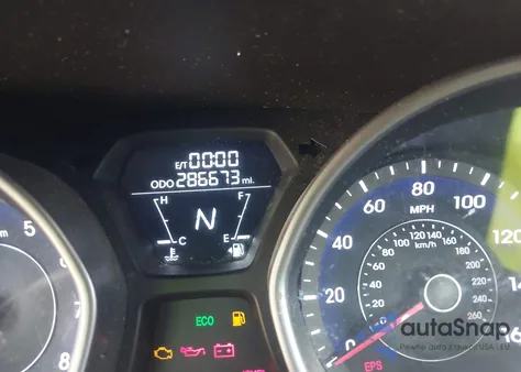 2013 Hyundai Elantra Limited z USA, uszkodzony, nr VIN 5NPDH4AE8DH184897